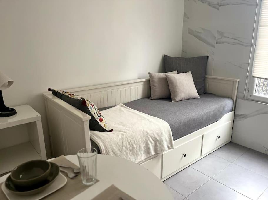 Charmant Studio Parisien Au Coeur Du 15E Arrondissement Luaran gambar