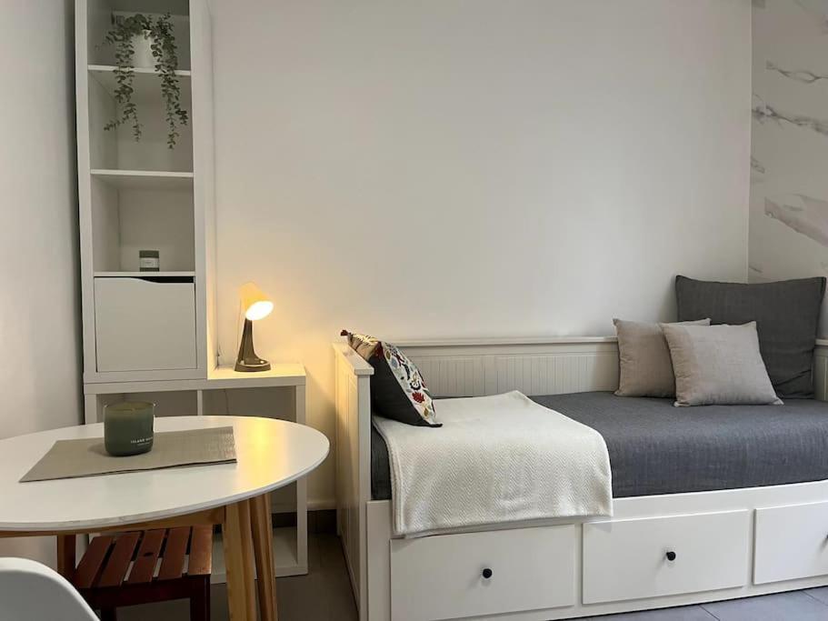 Charmant Studio Parisien Au Coeur Du 15E Arrondissement Luaran gambar